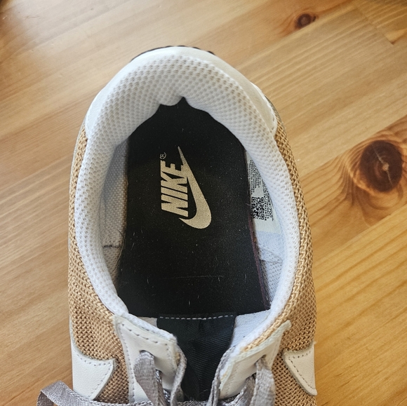 Nike Womens Daybreak 'Golden Gals' Size 8 - Picture 8 of 11